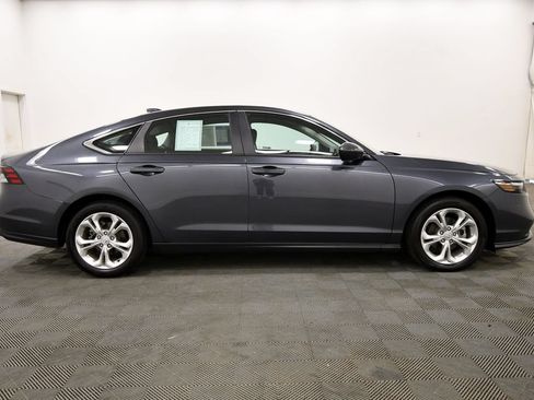 Certified 2023 Honda Accord LX image 9