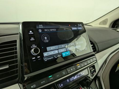 New 2026 Honda Odyssey Touring image 23