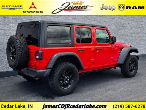 Used 2024 Jeep Wrangler Unlimited AWD/4WD image 5