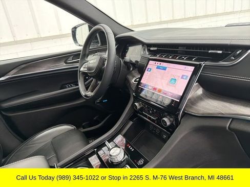 Used 2024 Jeep Grand Cherokee Overland w/ Advanced Protech Group III AWD/4WD image 46