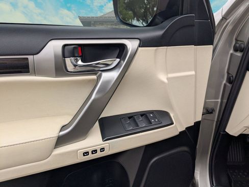 Certified 2023 Lexus GX 460 Premium AWD/4WD image 7