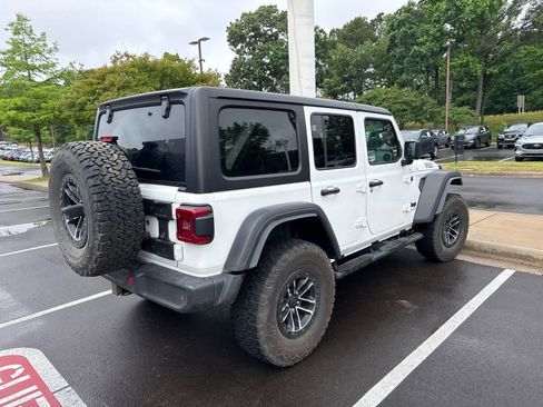Used 2024 Jeep Wrangler Unlimited Sport AWD/4WD image 2