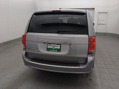 Used 2018 Dodge Grand Caravan SE w/ UConnect Hands-Free Group FWD image 7