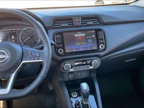 New 2025 Nissan Versa SR w/ Trunk Package FWD image 4