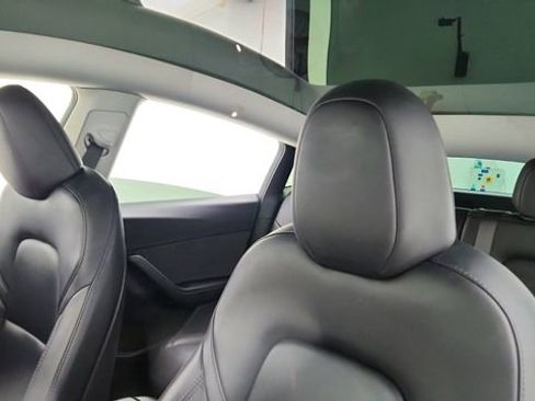 Used 2023 Tesla Model Y Long Range image 33