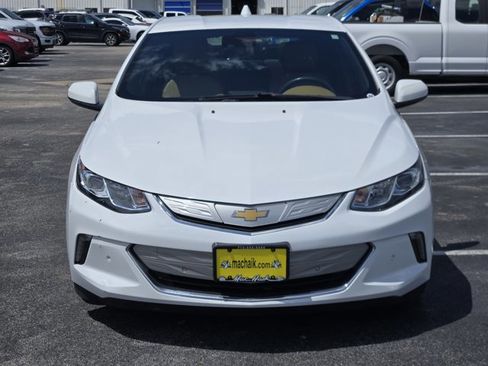 Used 2018 Chevrolet Volt Premier w/ Driver Confidence Package FWD image 2