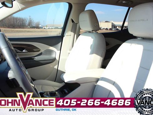 Used 2022 GMC Terrain Denali w/ Denali Premium Package image 27