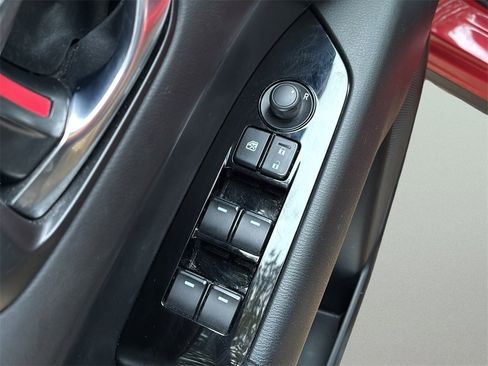 Used 2019 MAZDA CX-5 Touring image 17