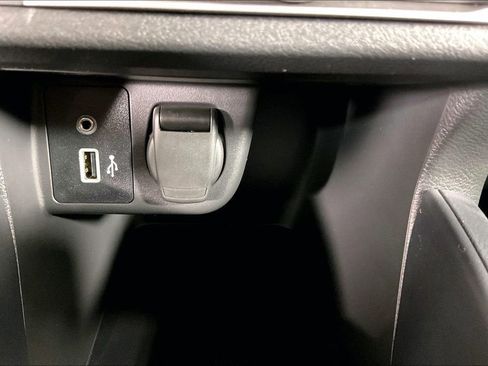 New 2025 Nissan Versa S w/ Trunk Package FWD image 29