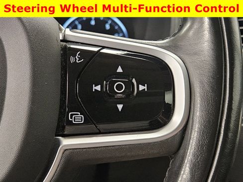 Used 2021 Volvo XC90 T6 Momentum w/ Climate Package image 35