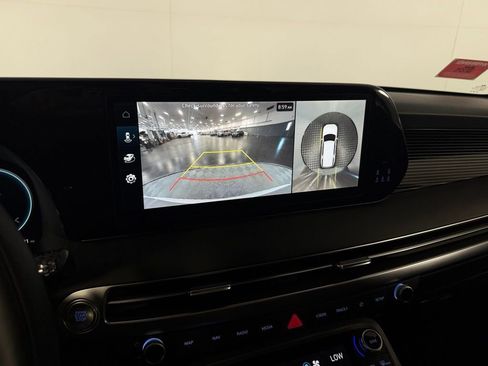 Used 2025 Hyundai Palisade Calligraphy AWD/4WD image 17