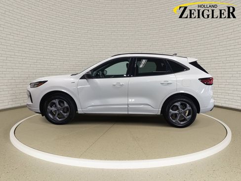 Used 2024 Ford Escape ST-Line AWD/4WD image 8