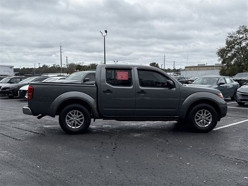 Certified 2019 Nissan Frontier SV image 6