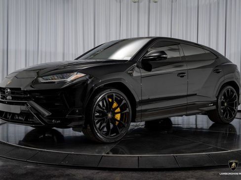 Used 2024 Lamborghini Urus S image 9