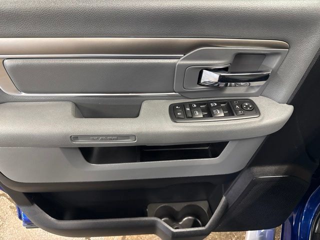 Used 2017 RAM 1500 Big Horn AWD/4WD image 11