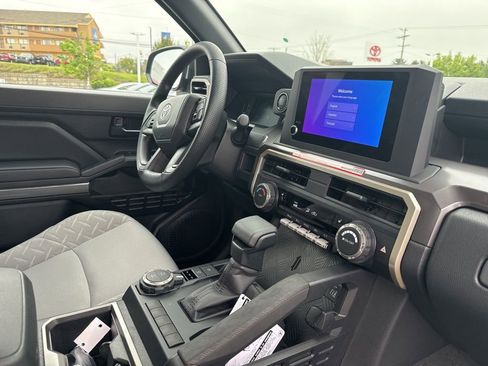 New 2026 Toyota Tacoma SR5 AWD/4WD image 8
