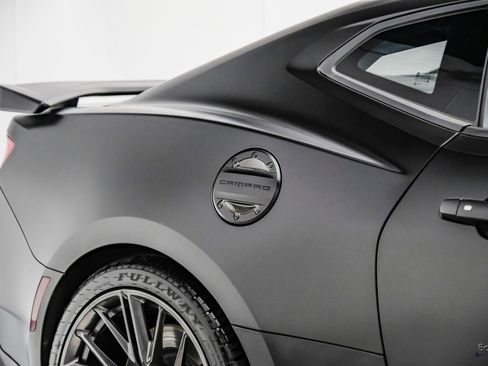 Used 2018 Chevrolet Camaro ZL1 RWD image 35