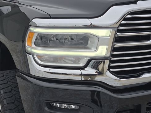 Used 2023 RAM 2500 Laramie AWD/4WD image 10