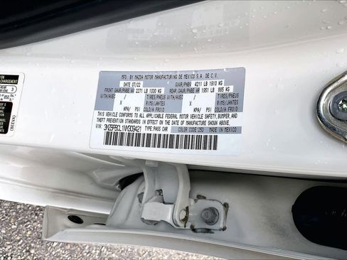 Used 2022 MAZDA MAZDA3 s image 35