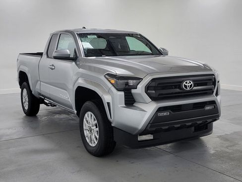 New 2026 Toyota Tacoma SR5 image 2