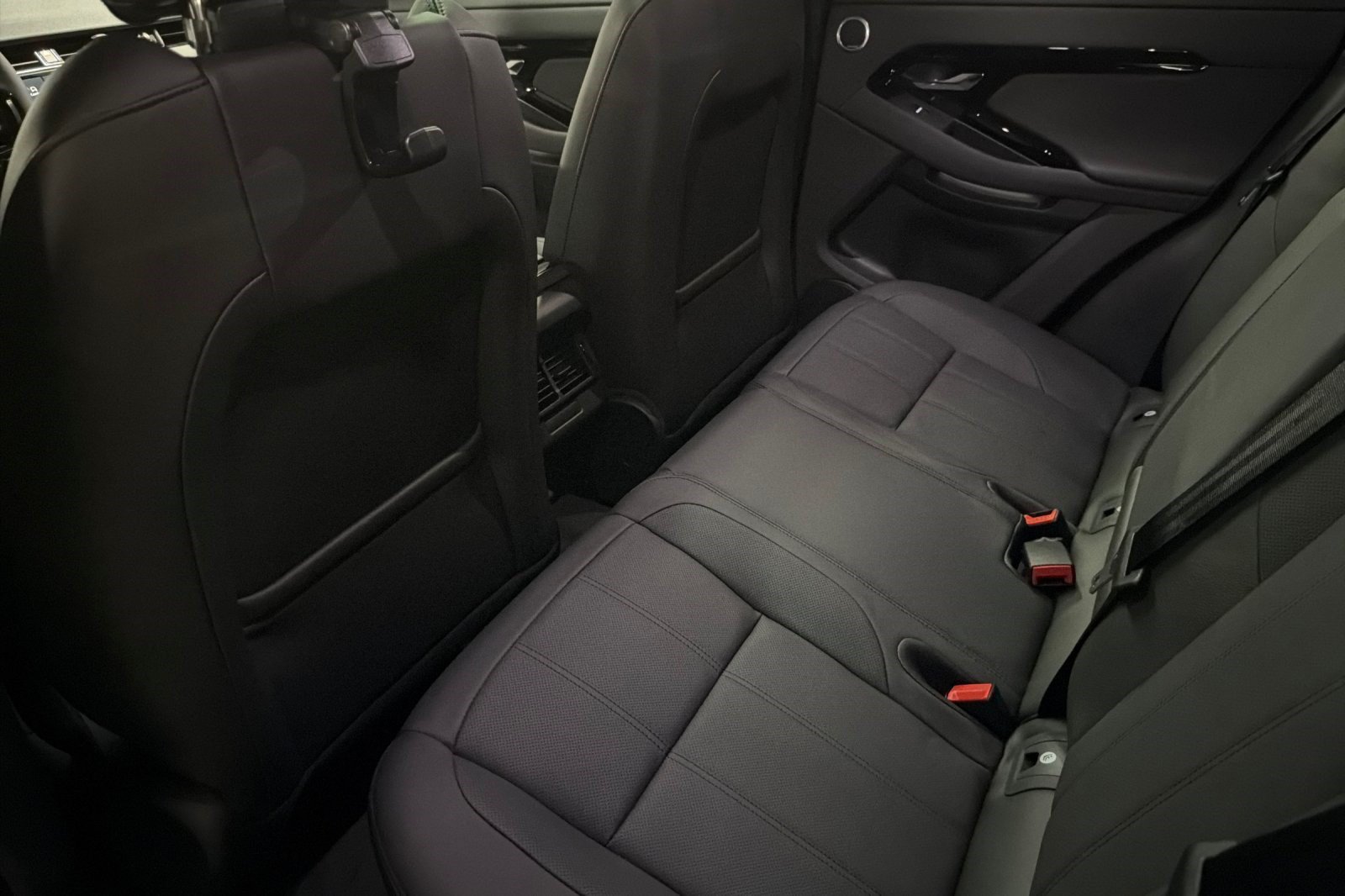 New 2026 Land Rover Range Rover Evoque S AWD/4WD image 25