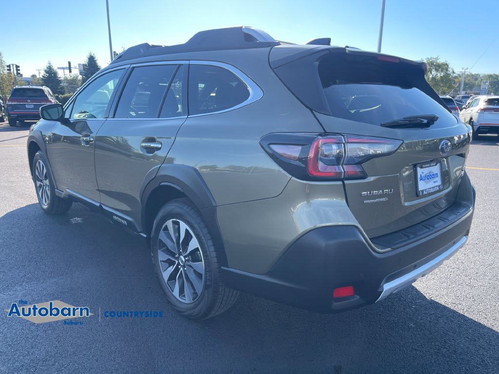 Certified 2024 Subaru Outback Touring AWD/4WD image 3