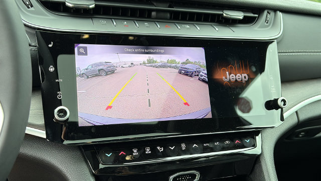 New 2027 Jeep Grand Cherokee Limited AWD/4WD image 17