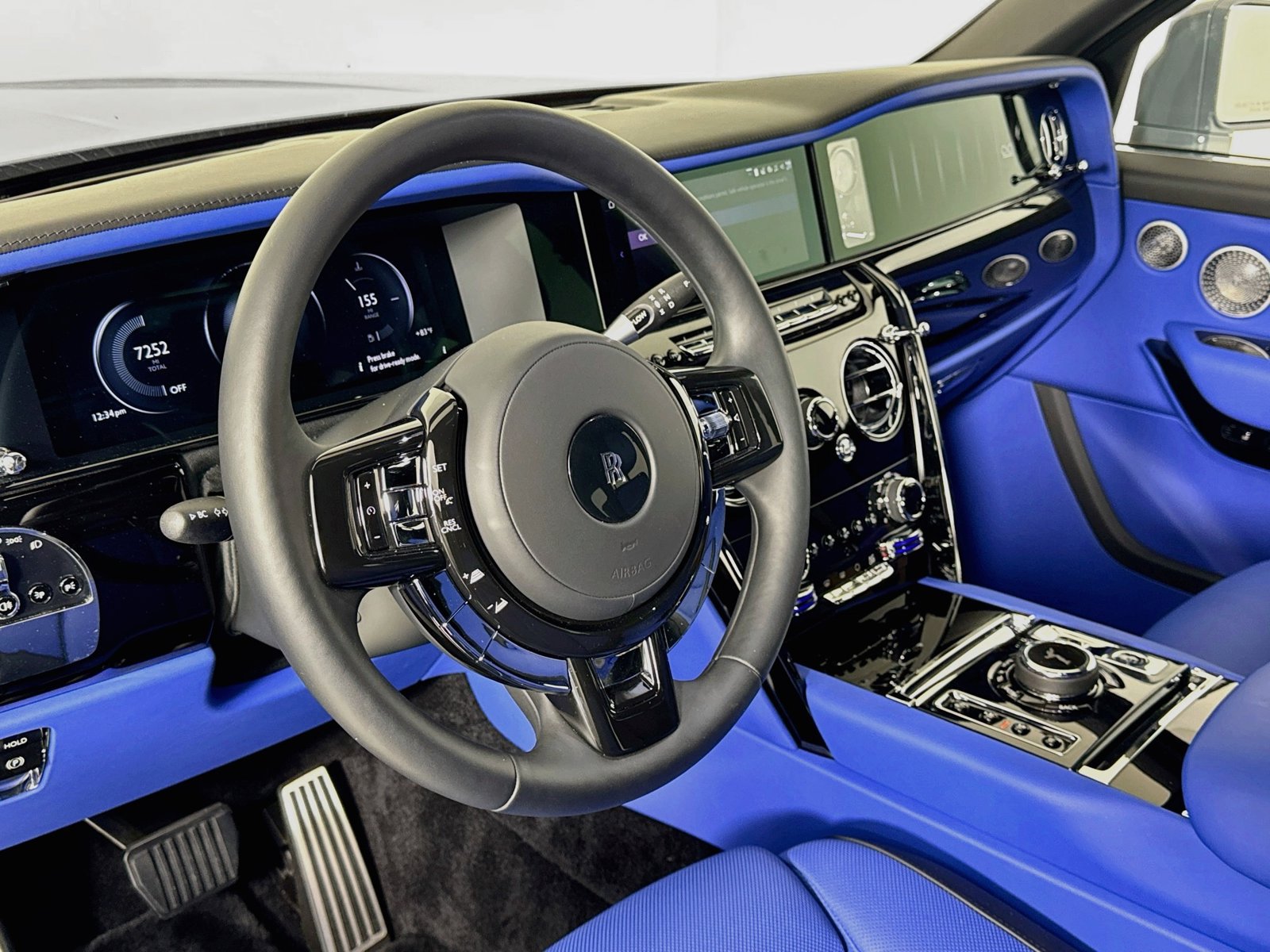 Certified 2025 Rolls-Royce Cullinan Black Badge AWD/4WD image 8