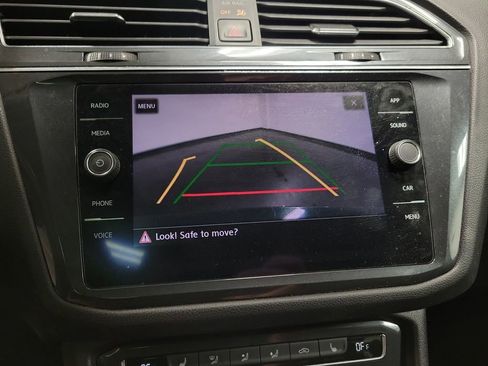 Used 2019 Volkswagen Tiguan SE FWD image 15