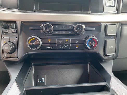 Certified 2024 Ford F250 XLT w/ Snow Plow Prep Package AWD/4WD image 39