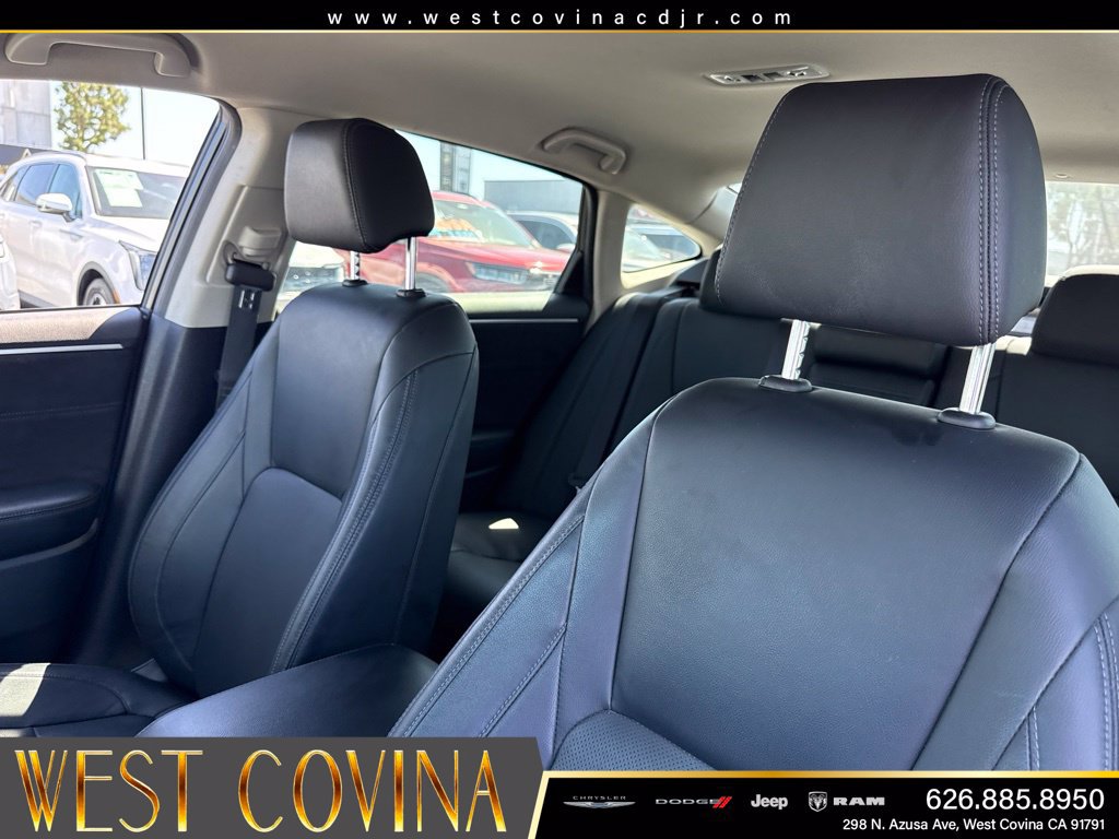 Used 2020 Honda Clarity Touring image 16