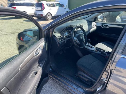 Used 2014 Nissan Sentra SV FWD image 11