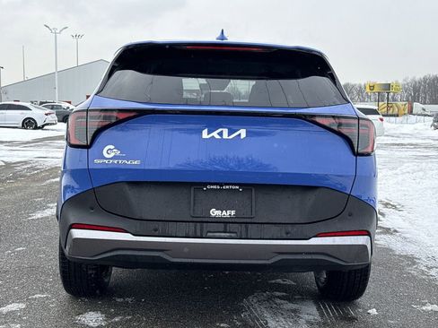 New 2026 Kia Sportage EX image 7