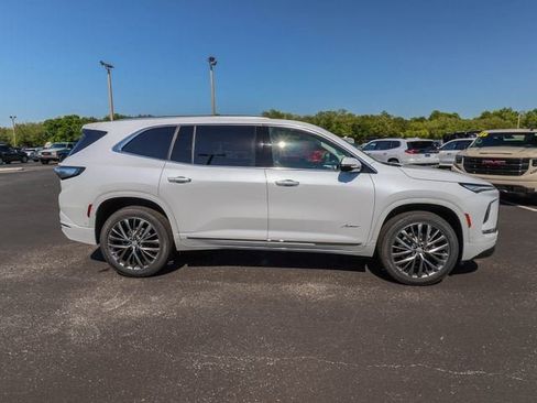 New 2026 Buick Enclave Avenir w/ Super Cruise Package AWD/4WD image 11