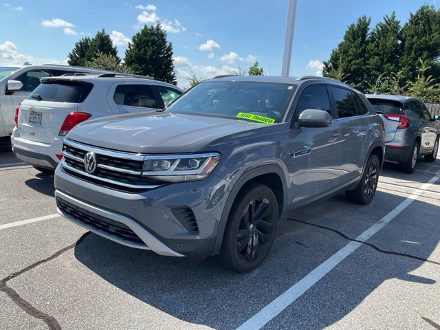 Used 2021 Volkswagen Atlas Cross Sport SE w/ Panoramic Sunroof Package FWD image 3
