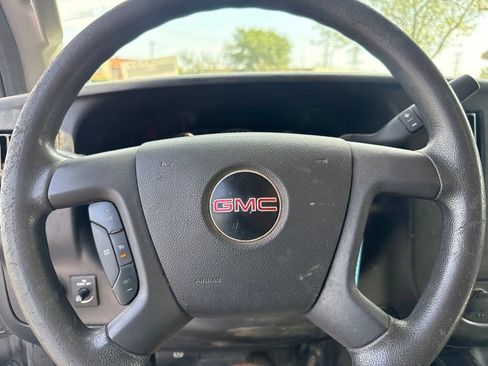 Used 2017 GMC Savana 2500 RWD image 11