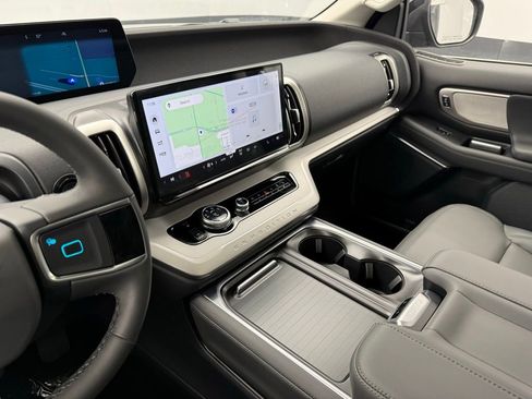 New 2026 Ford Expedition Active AWD/4WD image 5