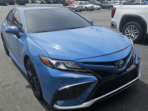Used 2023 Toyota Camry XSE image 2