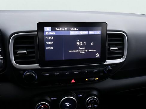 Used 2021 Hyundai Venue SEL w/ Cargo Package image 20