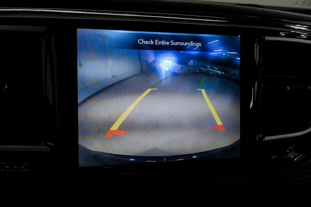 Used 2020 Chrysler Pacifica Limited FWD image 32