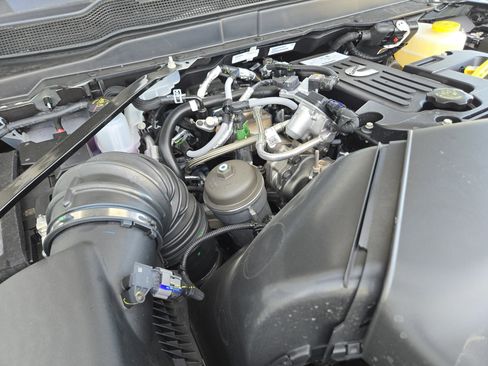 New 2026 RAM 2500 Laramie w/ Night Edition AWD/4WD image 22