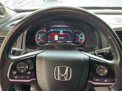 Used 2022 Honda Pilot Touring image 8