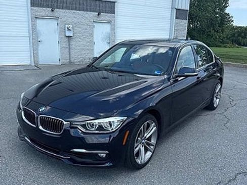 Used 2016 BMW 328i xDrive Sedan AWD/4WD image 3