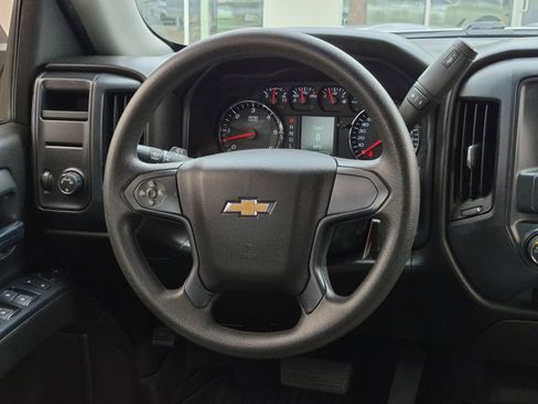 Used 2018 Chevrolet Silverado 1500 Custom w/ Custom Value Package image 17