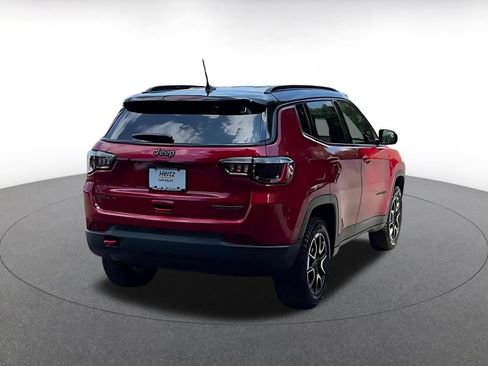 Used 2025 Jeep Compass Trailhawk AWD/4WD image 14