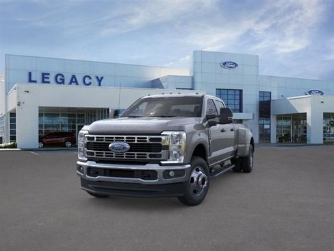 New 2026 Ford F350 XLT AWD/4WD image 2