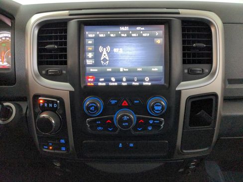 Used 2018 RAM 1500 Outdoorsman AWD/4WD image 30