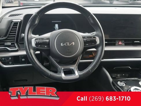Used 2023 Kia Sportage EX image 42