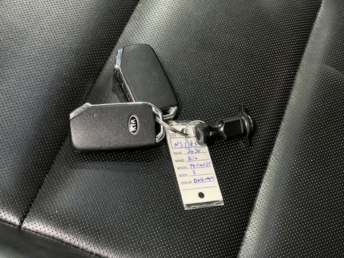 Used 2020 Kia Telluride S image 39