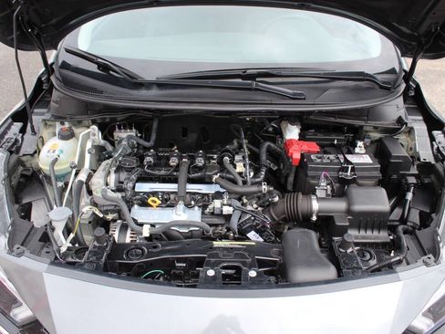 Used 2025 Nissan Versa SV FWD image 8